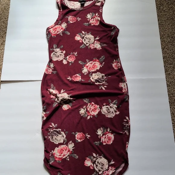 rue 21 burgundy dress Burgundy Floral Lace Midi Dress – self-portrait-US main image 0